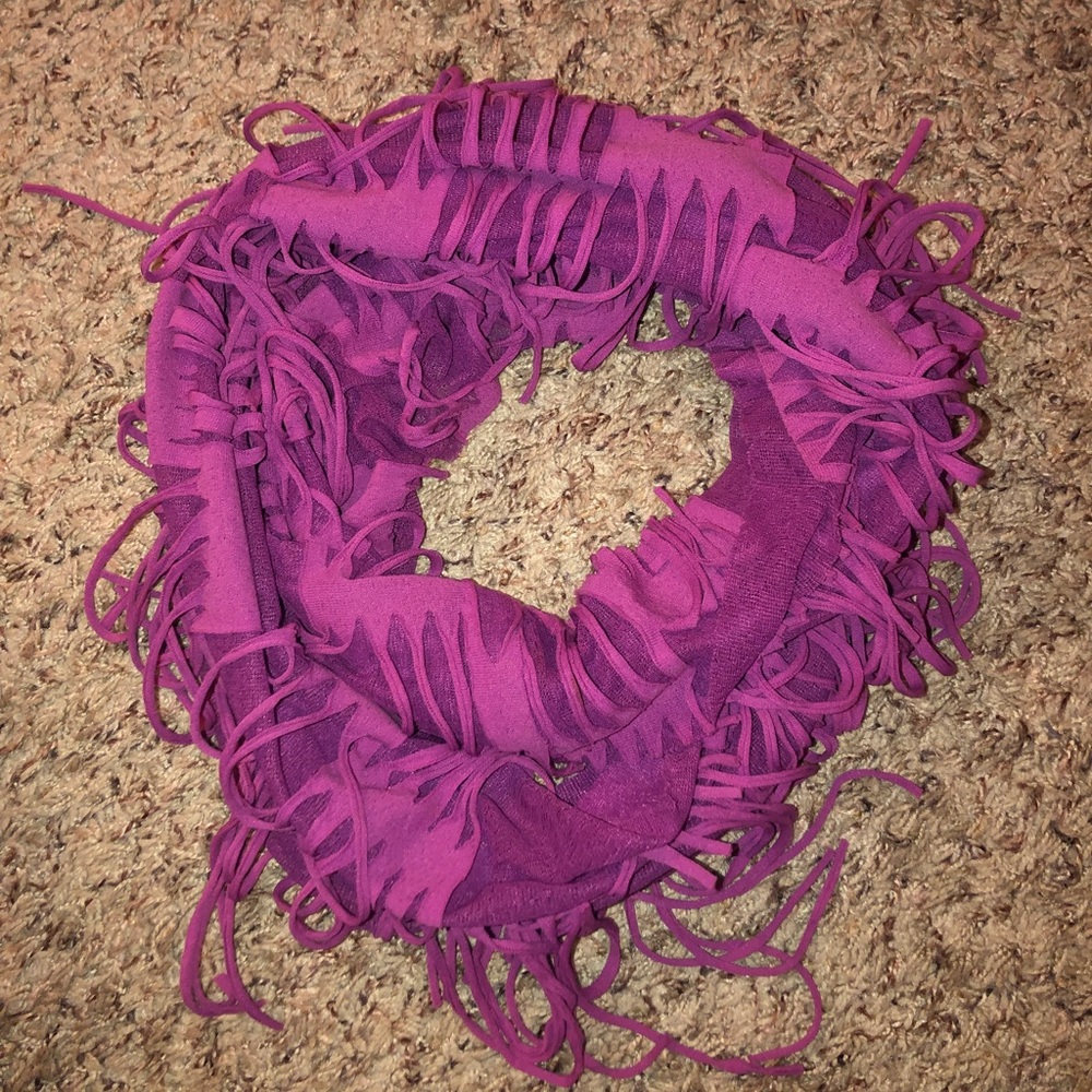 Fringed infinity scarf